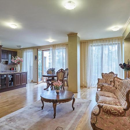 קרלובי וארי Lira 3 Apartments מראה חיצוני תמונה