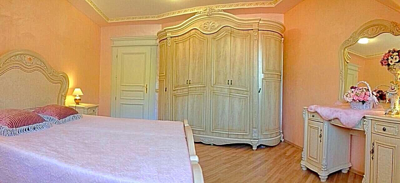 קרלובי וארי Lira 3 Apartments מראה חיצוני תמונה